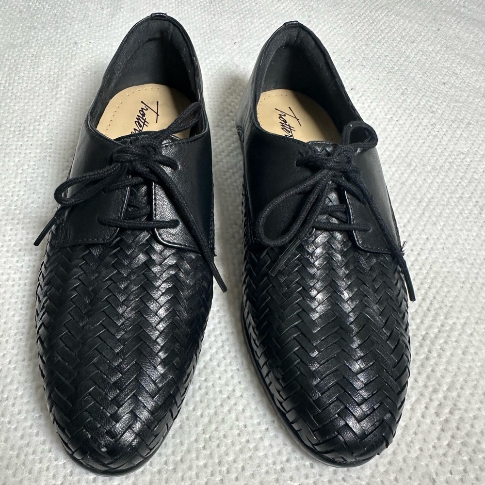 Trotters Lizzie Black Woven Leather Lace-Up Oxfords Women’s Sz 7.5N